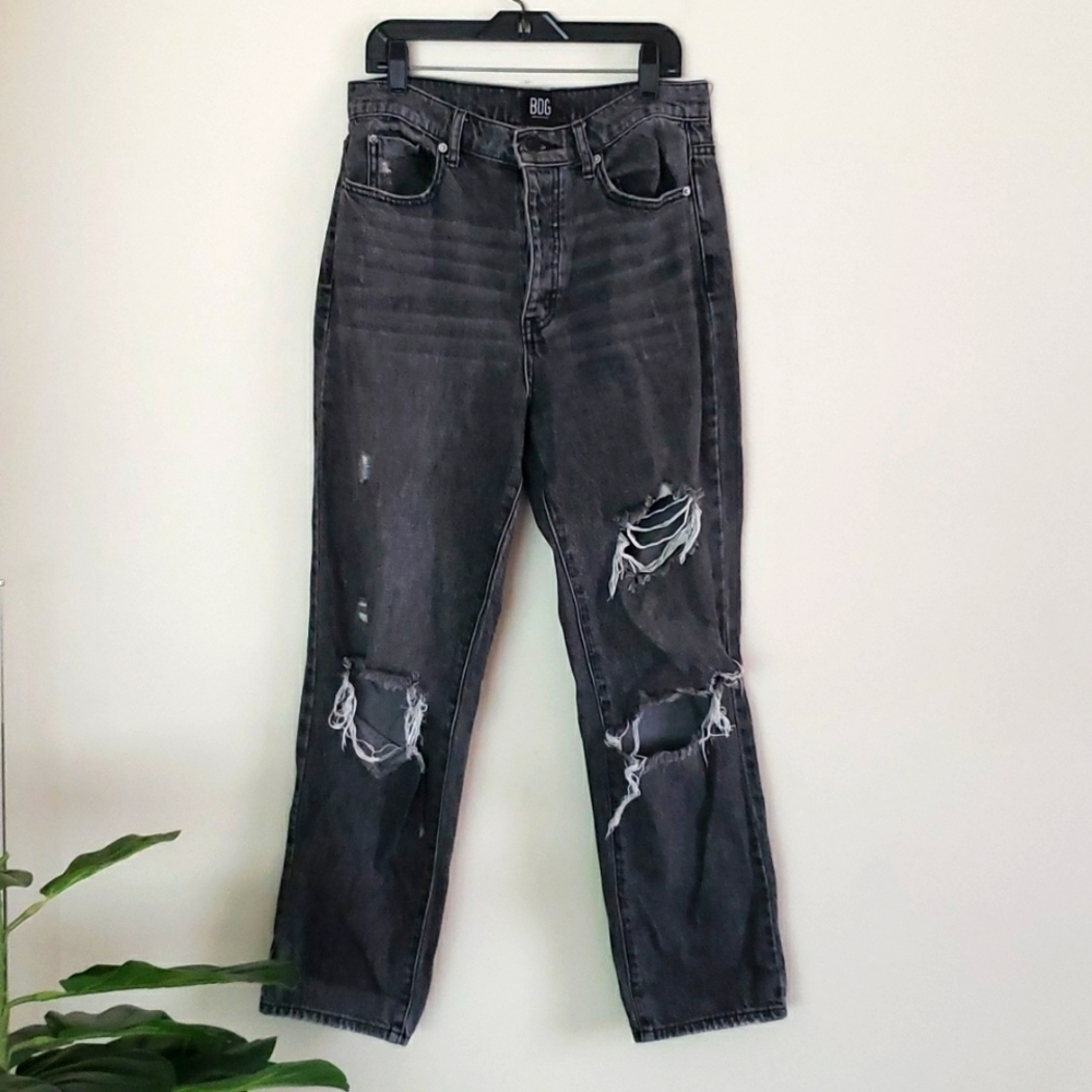 BDG black distressed slim straight leg jeans, high waist, women's size 28.